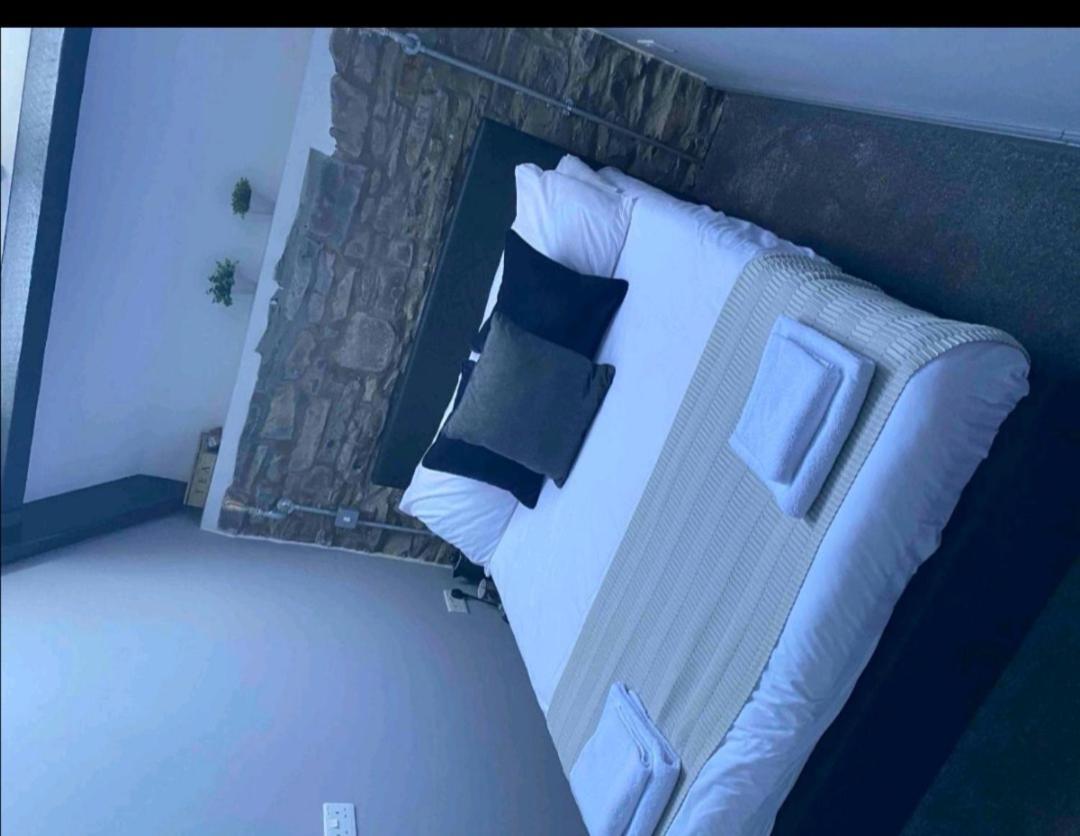 Sgwd Gwladys Lodge Pontneddfechan Extérieur photo