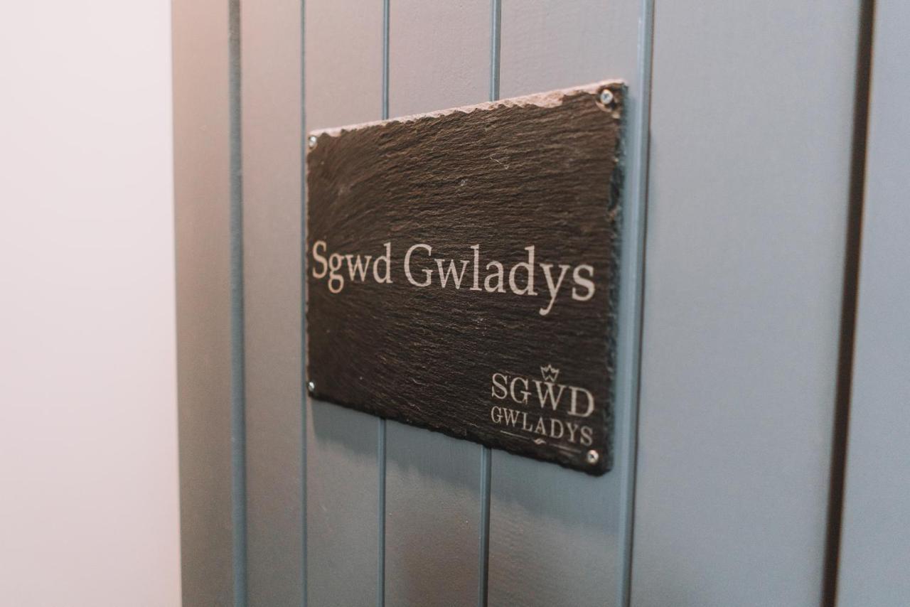 Sgwd Gwladys Lodge Pontneddfechan Extérieur photo